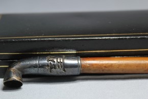 煙管（10）　　江戸時代　　純銀製　　「小林」銘あり　　　